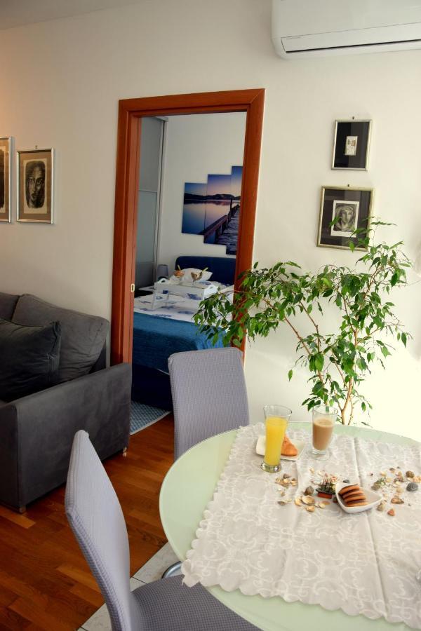 Apartment Marimar, Beachfront 1St Row Split Eksteriør bilde