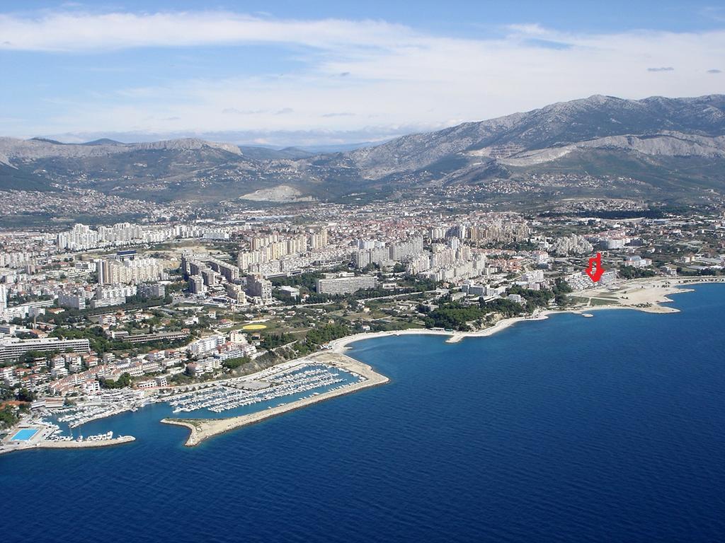 Apartment Marimar, Beachfront 1St Row Split Eksteriør bilde